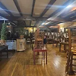 Restaurant La מלון 2*